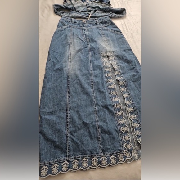 Free People Denim Embroidered Maxi Skirt and Cropped Top Set size 6 - Picture 2 of 9